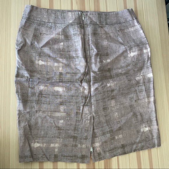 LOFT 100% Linen Pencil Skirt - Picture 4 of 7